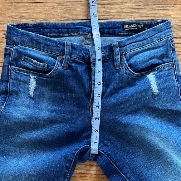 Blank NYC Classic Skinny Distressed Jeans - Picture 11 of 11